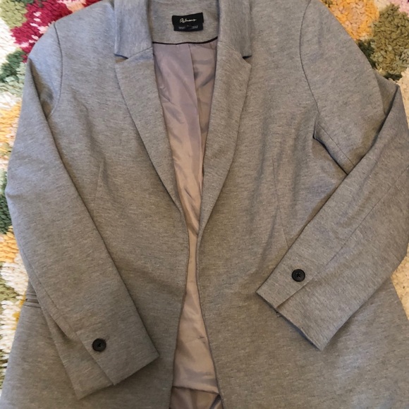 Grey Blazer - Picture 2 of 4